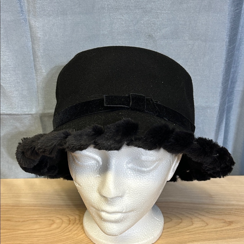 Classic Black Faux Fur Trim Cloche Hat
